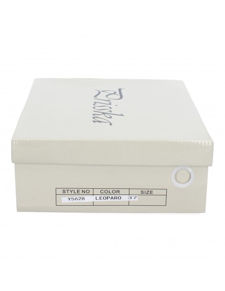 Y5628-Leopardo